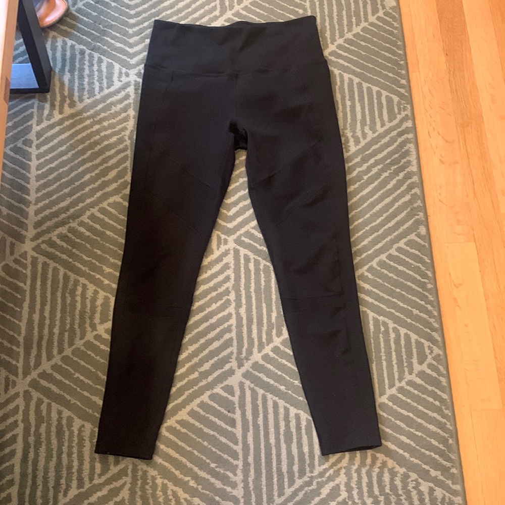 Black ribbed moto Zella leggings M LIKE NEW
